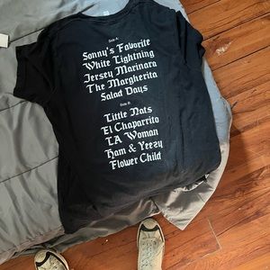 SMALL JON AND VINNIE SHIRT AUTHENTIC FROM THE RESTAURANT